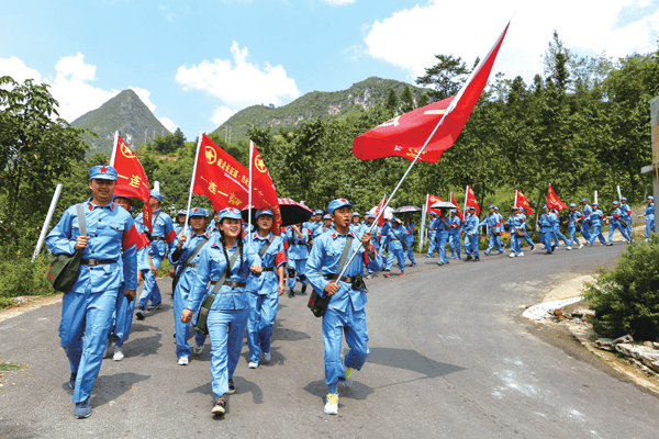 中小学生,为什么要红色旅游研学旅行!